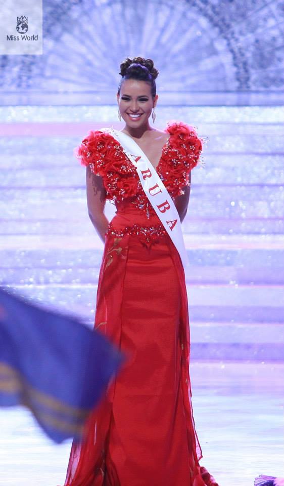 Larisa Leeuwe ta clasifica den Top 20 di Miss Mundo 2013