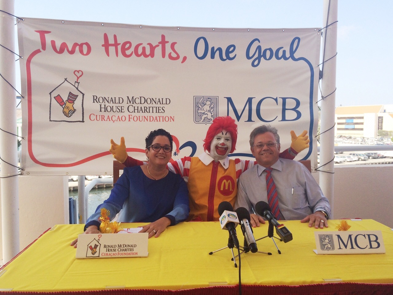MCB i Ronald McDonald House Charities (RMHC) ta uni pa yuda muchanan ku ta hospitalisá na SEHOS i nan famia