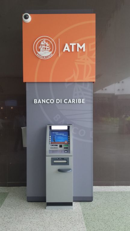 Banco di Caribe awor ku dos ATM den Sambil Curaçao