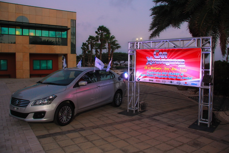 Aruba Bank ta uni cu Stern, Topcar y Ultimate Automobile pa e “Car Sale Event”