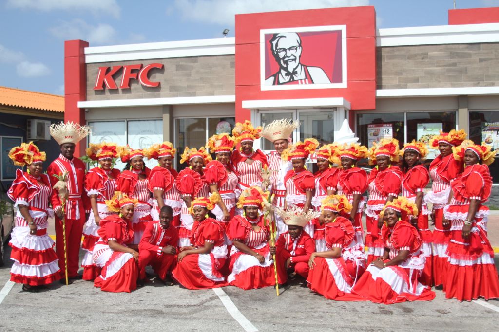 Empleadonan di KFC ta klá pa Marcha di  Seú djadumingu awor na Bándabou