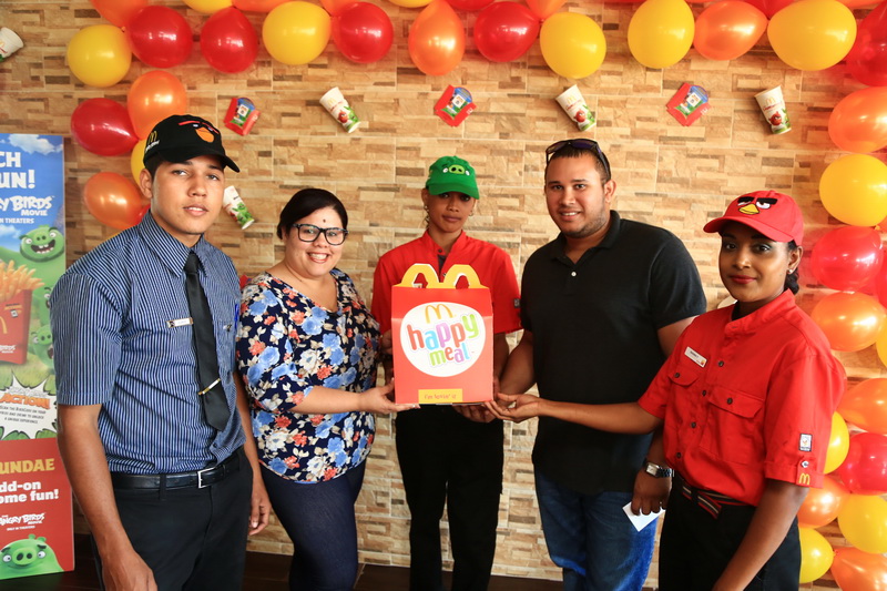 McDonald’s Aruba a lansa “Angry Birds Movie Happy Meal”