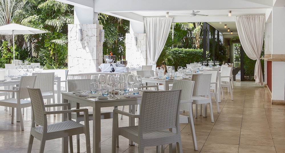 Restaurant Sjalotte at Floris Suite Hotel – Spa & Beach Club