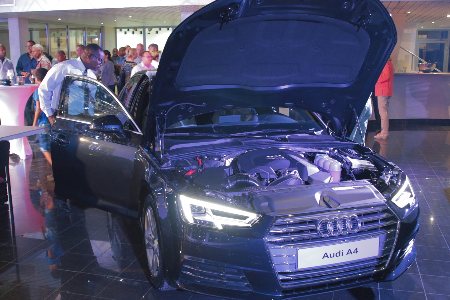 Prowin Motors a introdusí e Audi A4 nobo