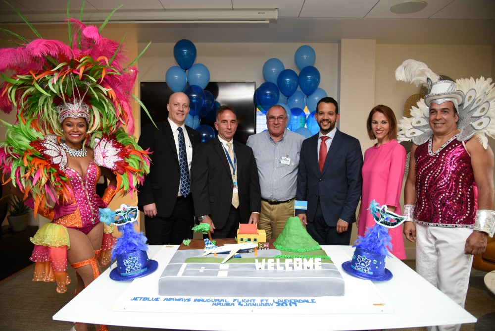 A celebra vuelo inaugural di JetBlue for di Fort Lauderdale