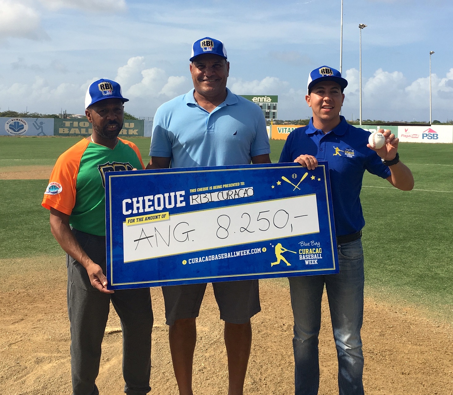 CBW ta hasi donashon di Naf. 8.250,- na RBI League Curaçao