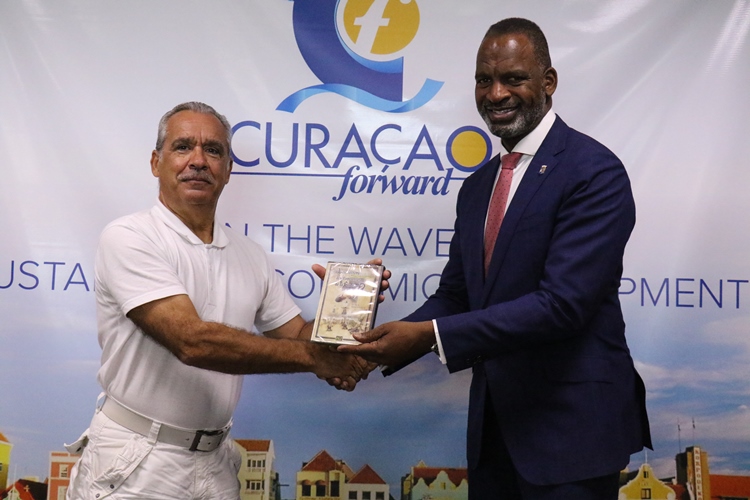 Sineasta Patrick Baucelin a presentá su dokumental riba aria di Karibe na Kòrsou