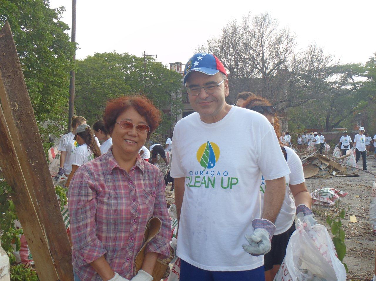 MCB e aña aki tambe ta yuda durante di Curaçao Clean Up