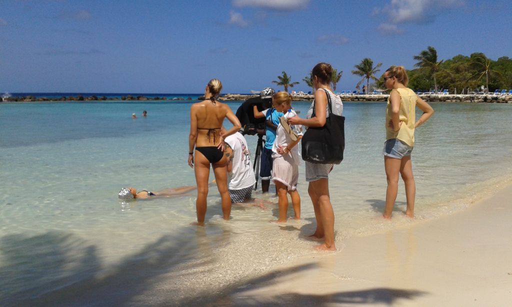 Renaissance Aruba Resort y ATA anfitrion pa Vogue Magazine Hulanda