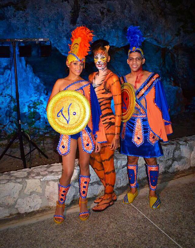 Grupo di Karnaval VIBE ta un realidat ku “Gladiators go royal “