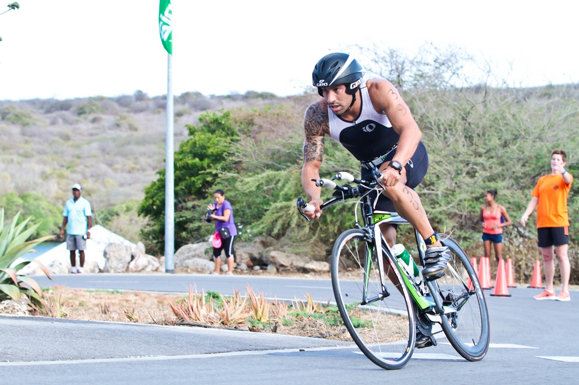 ENNIA Curaçao International Triathlon ta selebrá promé lustro