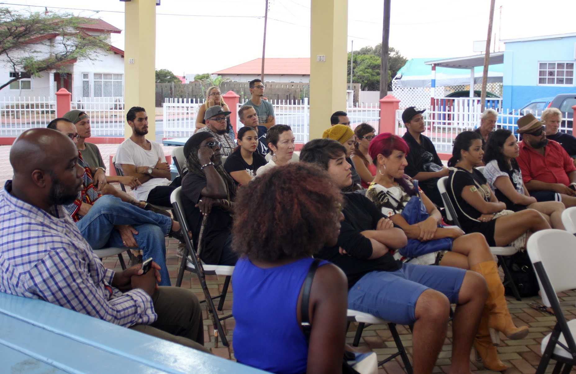 Anochi Informativo exitoso di Aruba Mural Projects pa artistanan cu kier participa