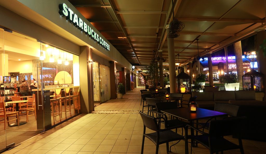 Starbucks Renaissance Marketplace ta invitabo pa evento ‘Back to School’ dia 2 di augustus proximo
