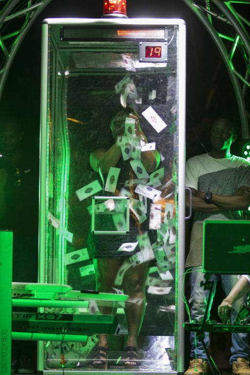 Renaissance Mall & Rif Fort ‘cash cube’  kargá ku premio efektivo i suspenso