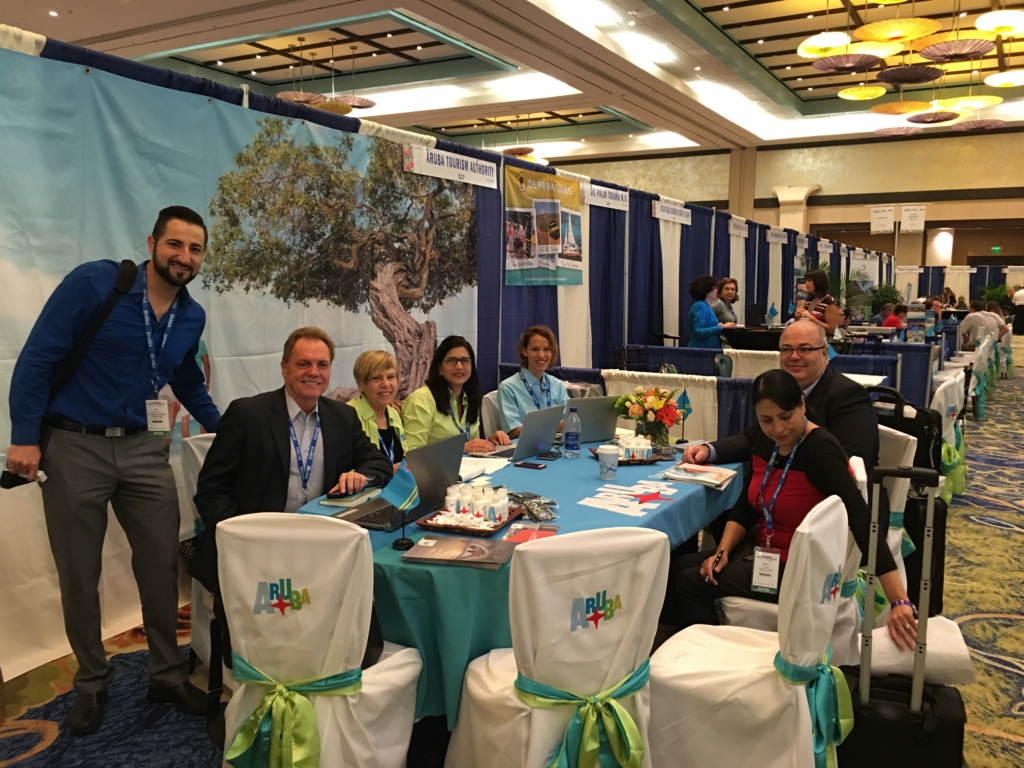 Delegacion di A.T.A. a reuni cu varios socio na e conferencia anual di “Caribbean Hotel and Tourism Association”