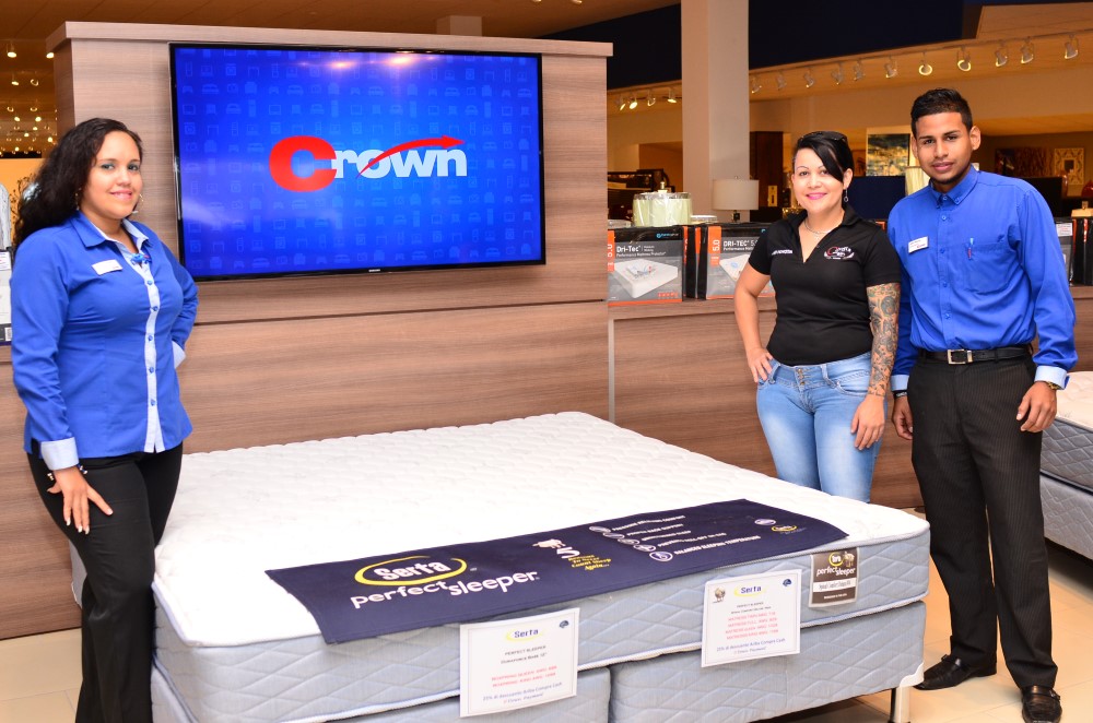 Crown a regala pareha un corchon nobo