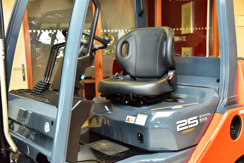 Garage Cordia ta re-introduci Toyota Industrial Equipment cu su linea di forklift