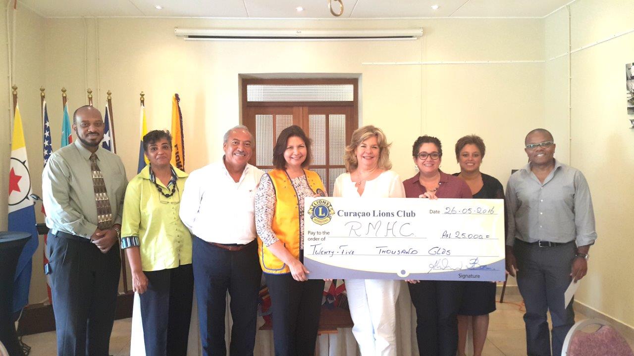 Curaçao Lions Club ta repartí 43 mil florin