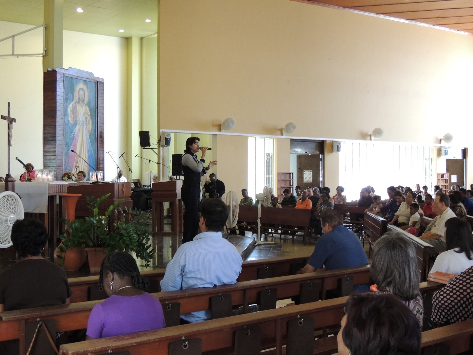 SHAMIRO BISHITANDO IGLESIANAN KU  “HALA UN ROSEA”