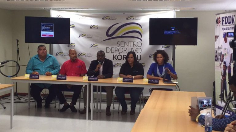 Panel Pressconference Un mion pa un mihó Kòrsou