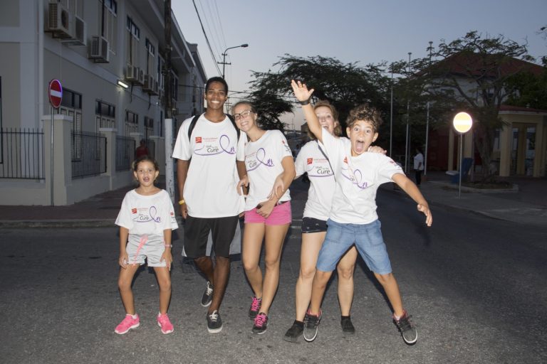 pic-2-cibc-firrstcaribbean-walk-for-the-cure-2016