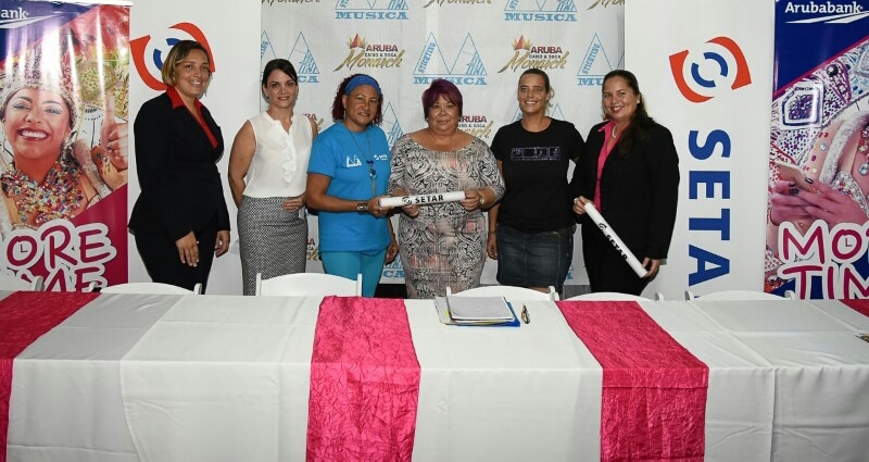 Aruba Bank ta sostene cultura pa sigi engrandese  Carnaval y stimula union di nos comunidad
