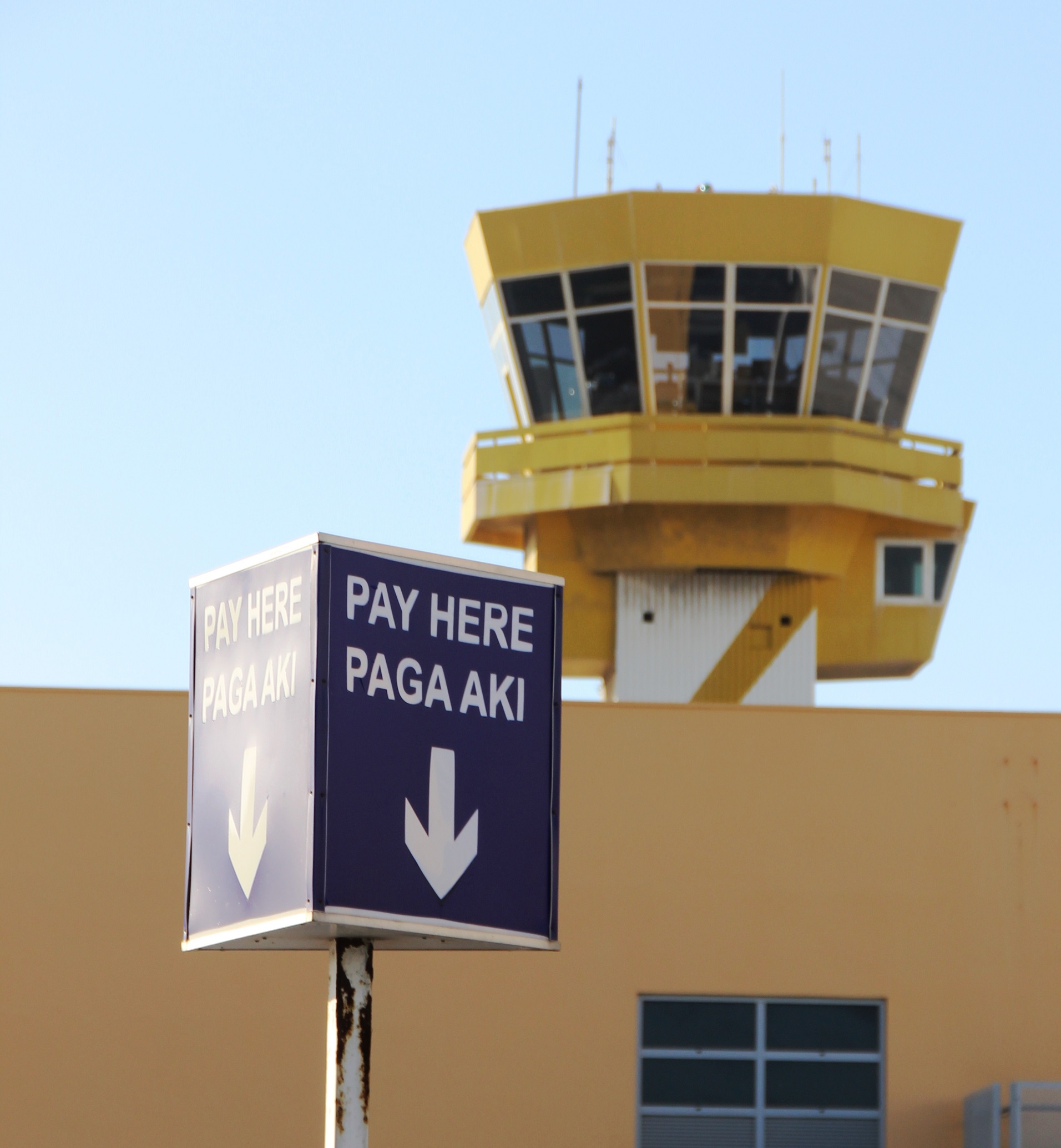 Lo kambia fasilidatnan di pago pa parker outo na Aeropuerto di Kòrsou