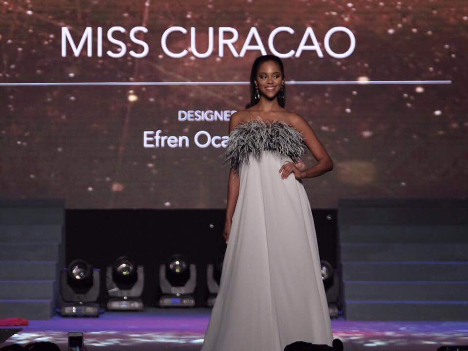 Kòrsou ta biba ku partisipashon di su Miss, Chanelle de Lau, na Miss Universe.