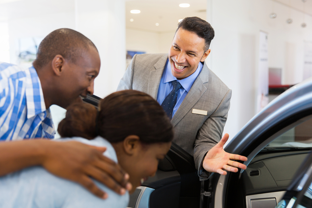 Banco di Caribe i Universal Motors/Global Motors ta invitabo pa ‘Enjoy your ride!’