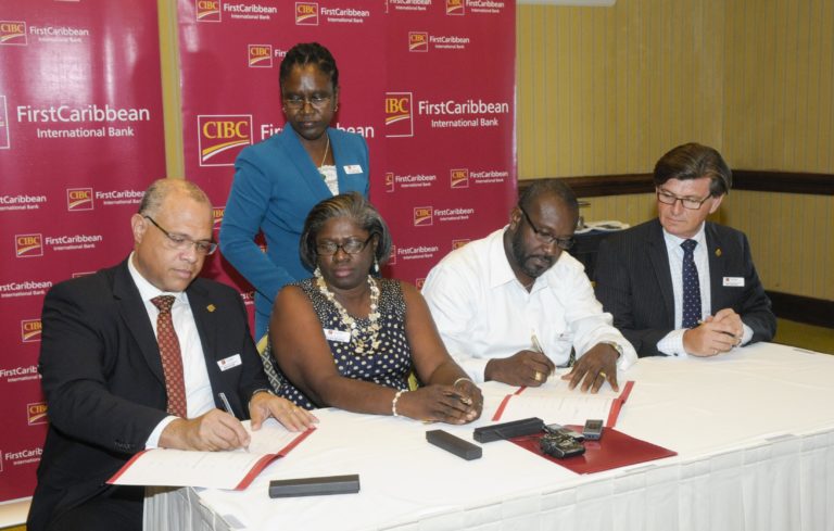 Pic 1 CIBC FirstCaribbean sign with 11 union