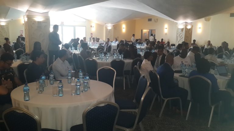 Pic 1 Delegashon Korsou ku presentashon na Haiti