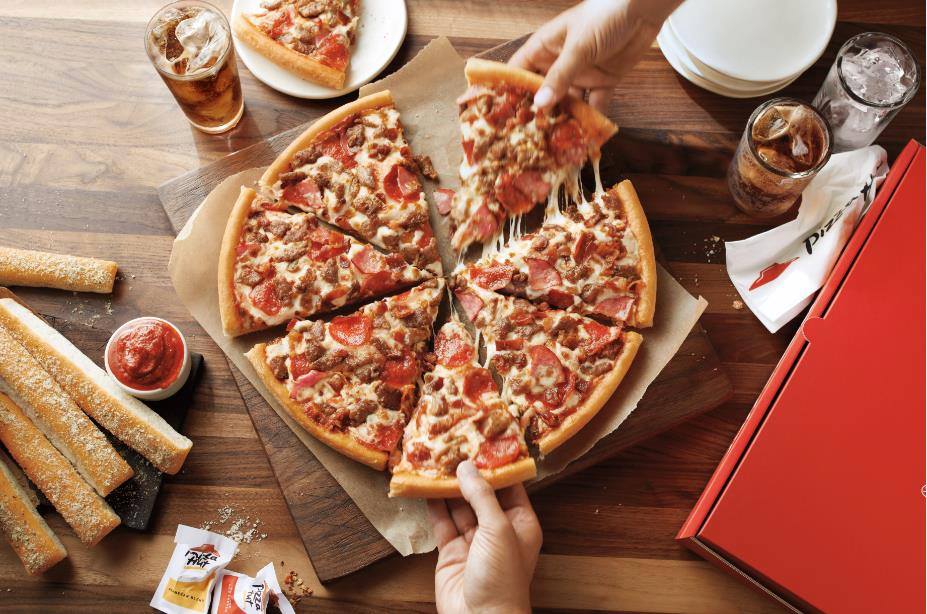 Pizza Hut un bon opshon tur dia di siman!