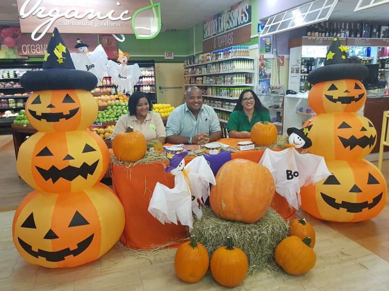Representantenan di Curaçao Zoo i Vreugdenhil Supermarket