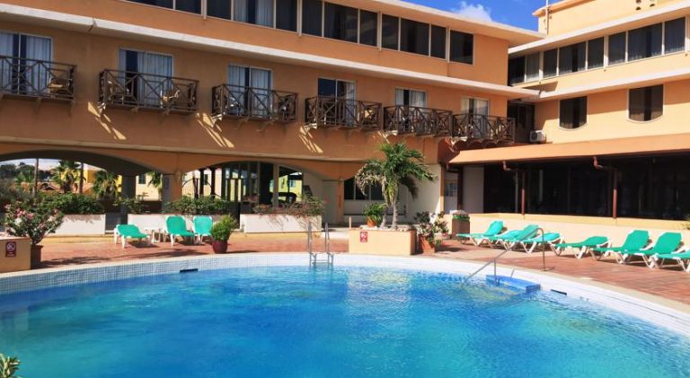plaza-hotel-curacao-casino_14754048025