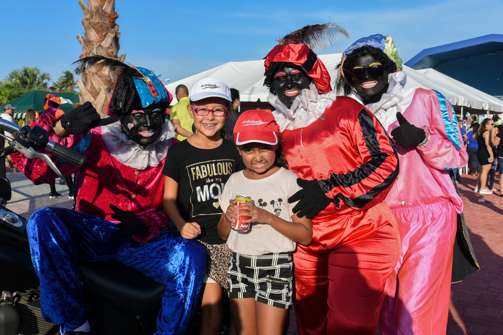 Diadomingo awo Sinterklaas y Pietnan ta yega Aruba