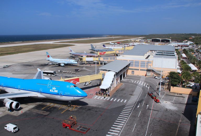 ph-bfl-klm-royal-dutch-airlines-boeing-747-406_PlanespottersNet_266626