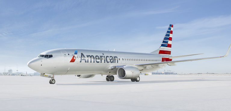 American-Airlines-plane-on-ground-3-featured