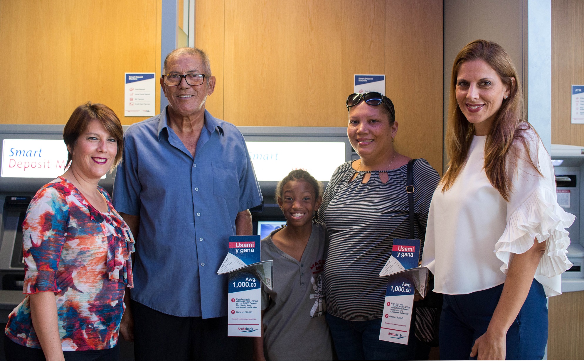 Aruba Bank ta felicita Jose van der Biezen