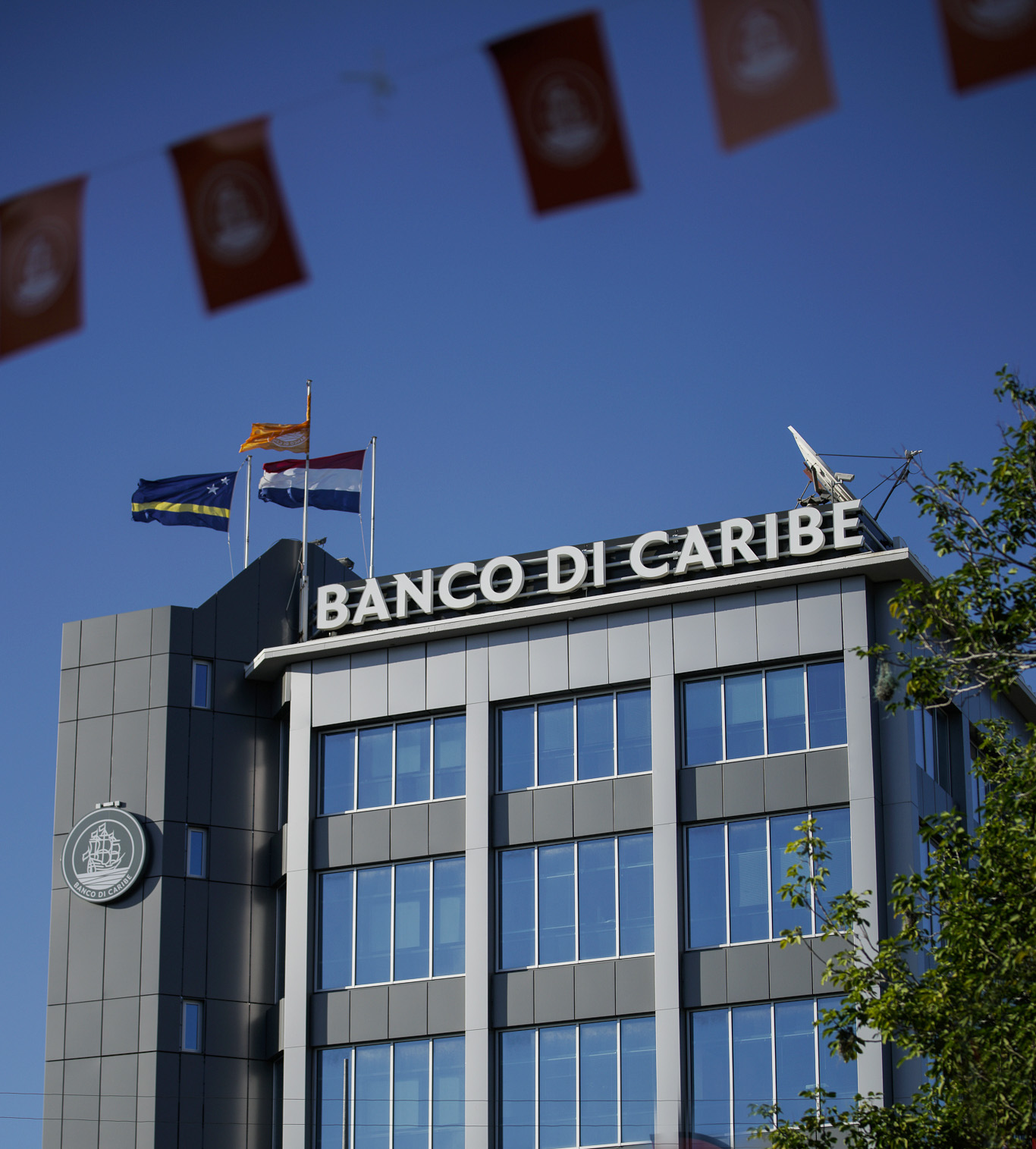 Banco di Caribe ta selebrá 45 aña