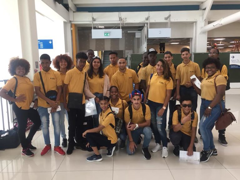 Klas 2B na airport