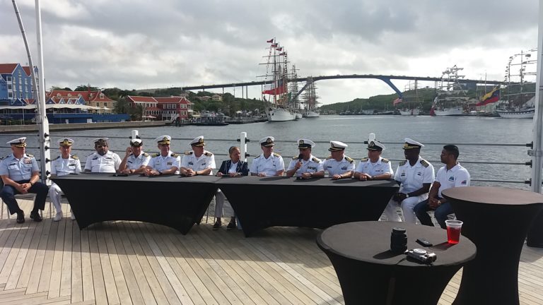 Meet the press on bridge Emma 20180716