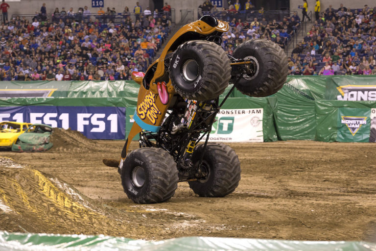 scooby-doo-monster-jam-truck