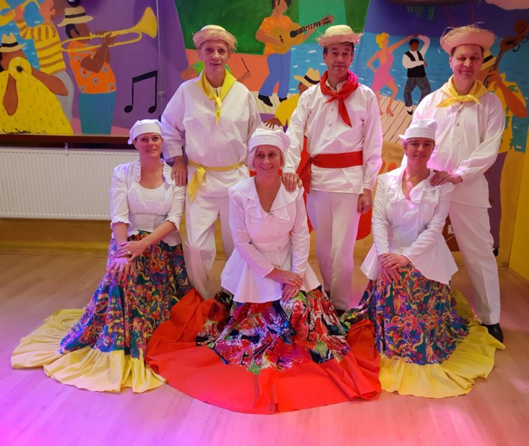 Grupo Folklóriko Hulandes
