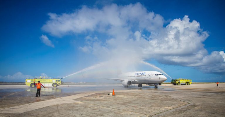 United Airlines -1L