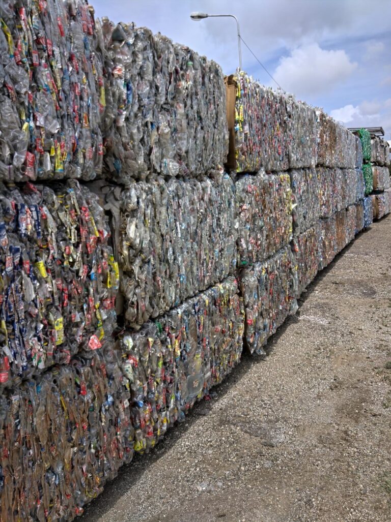 Plastic wall