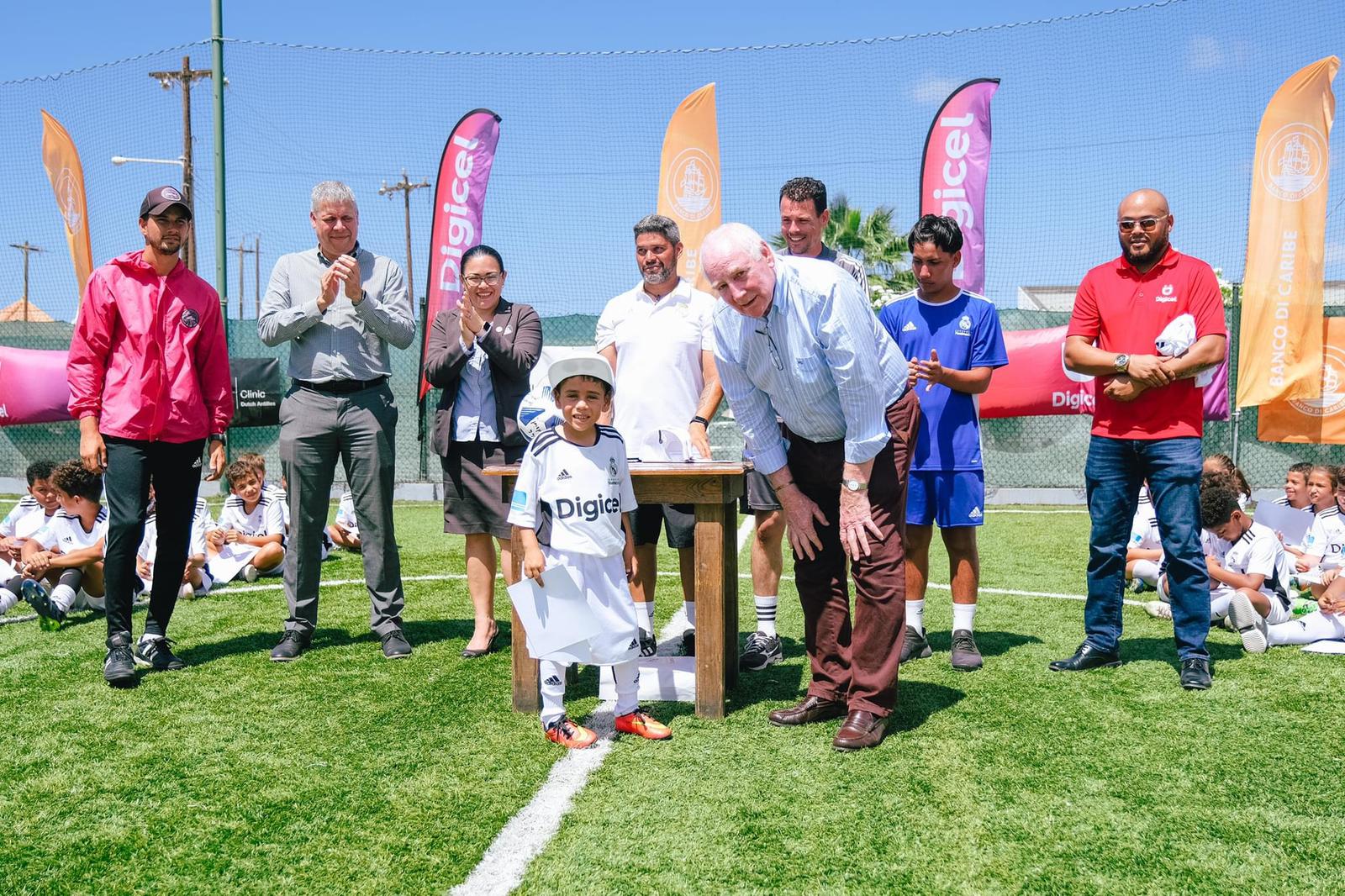 Exitoso clinica di futbol Real Madrid