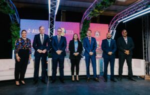 AUA - A Flight To The Future