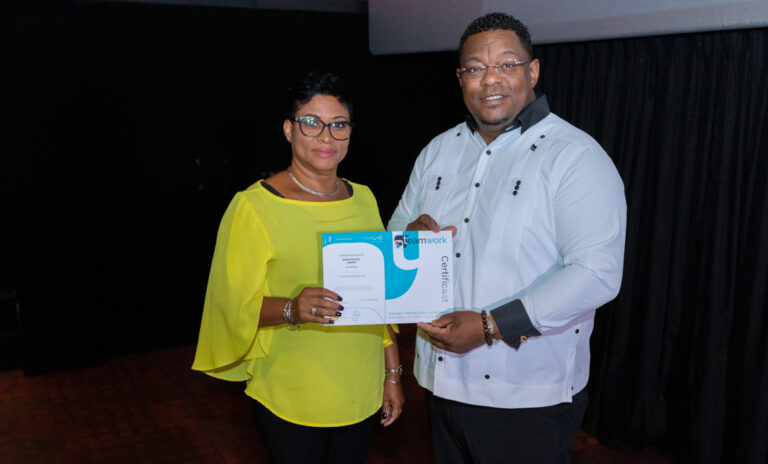 H&B-certificate ceremony Receptionist-L5