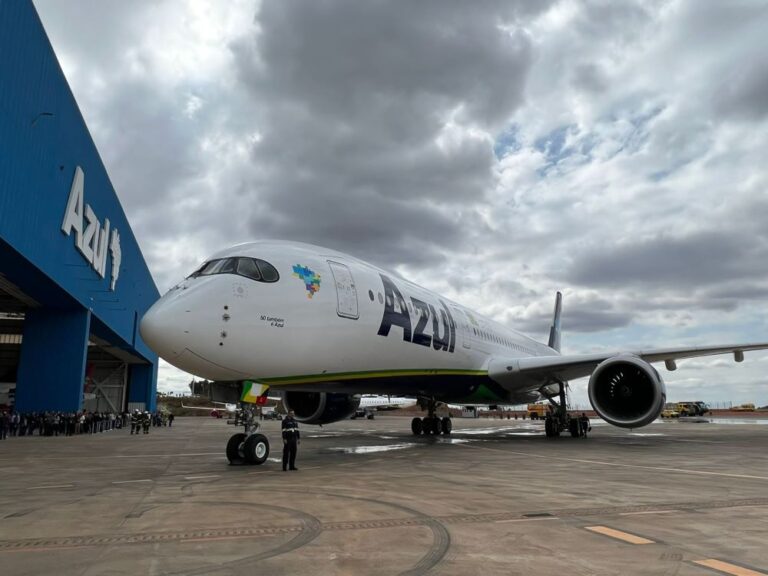 Azul L